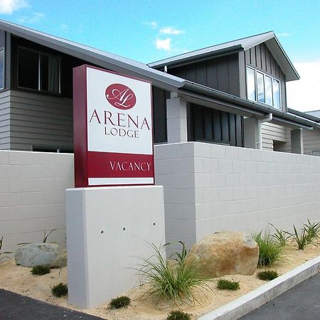 Arena Lodge Palmerston North Extérieur photo