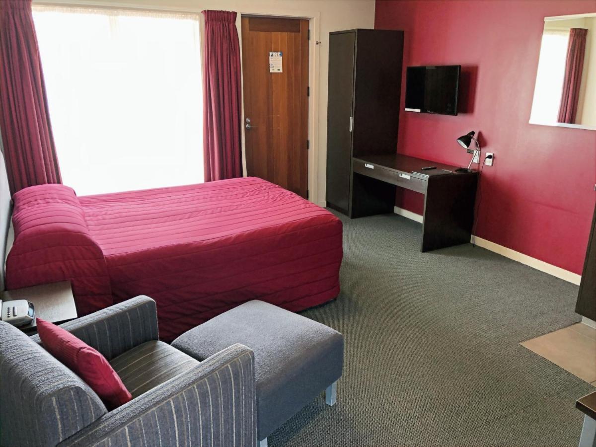 Arena Lodge Palmerston North Extérieur photo
