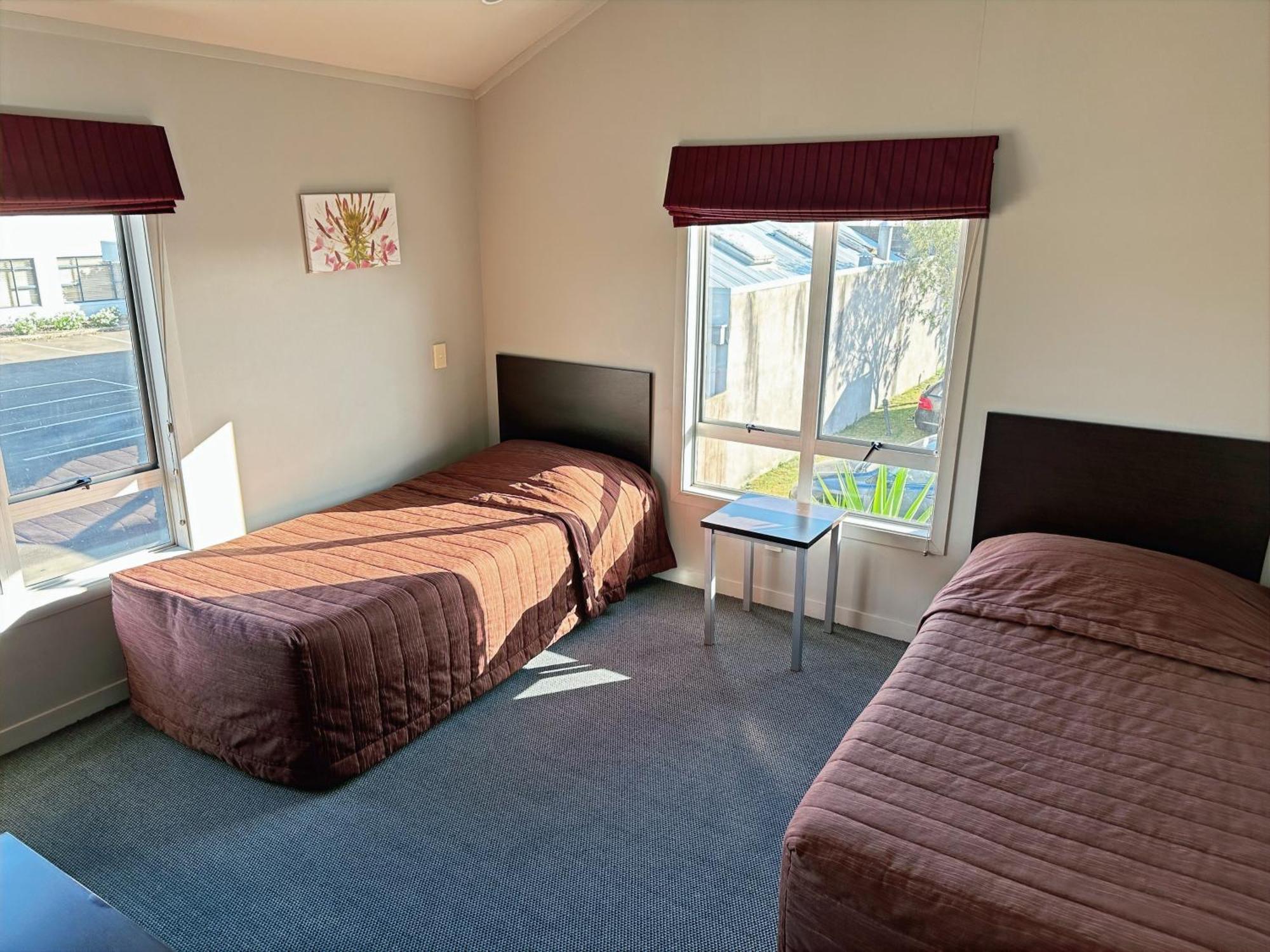 Arena Lodge Palmerston North Extérieur photo