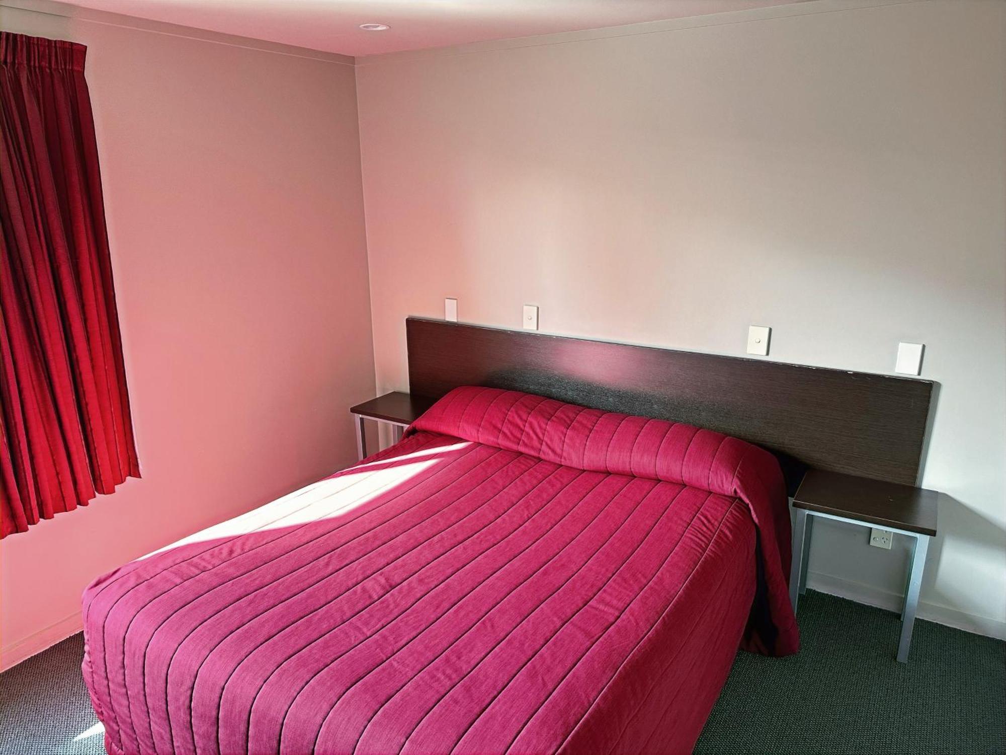 Arena Lodge Palmerston North Extérieur photo