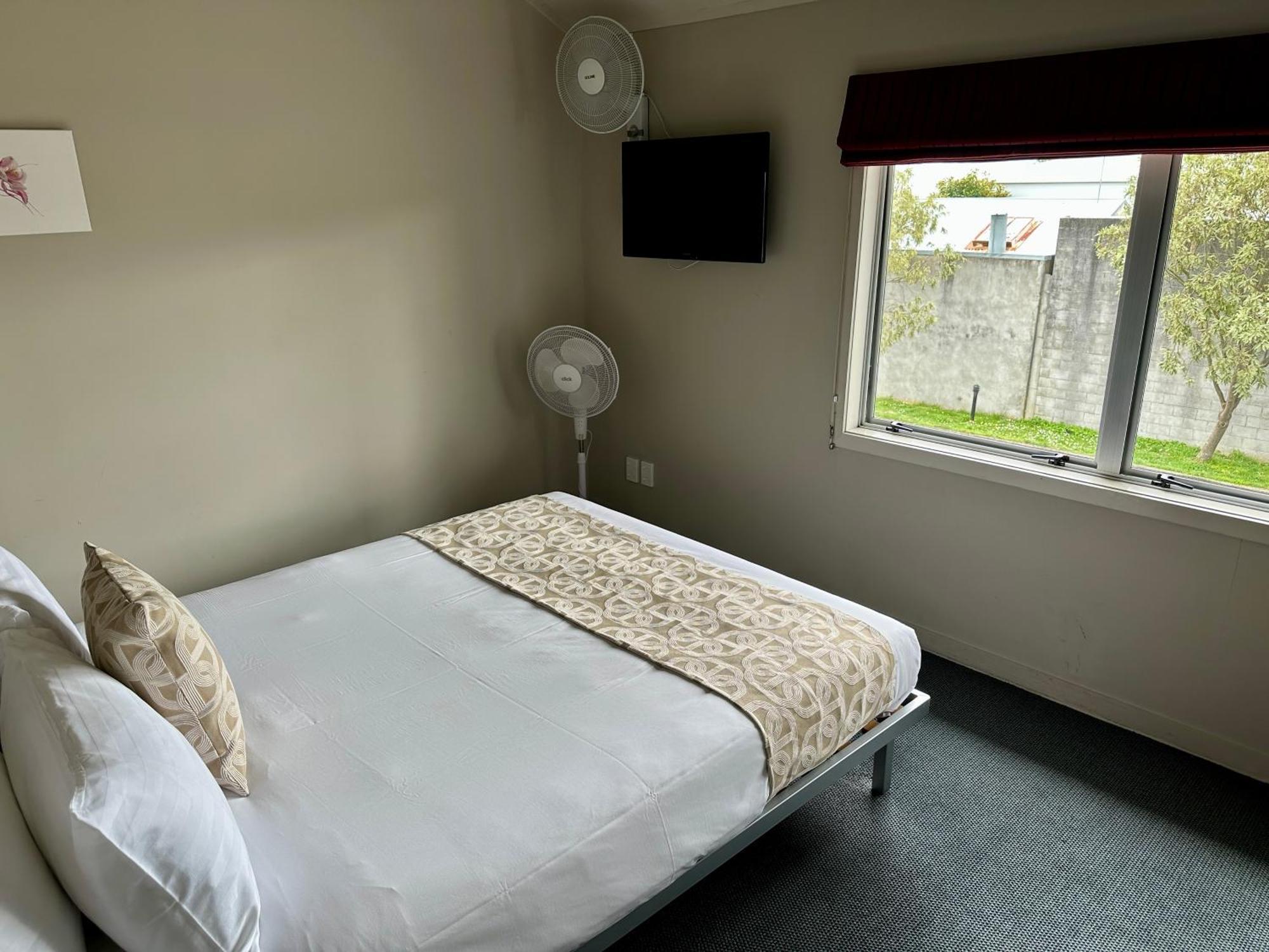 Arena Lodge Palmerston North Extérieur photo